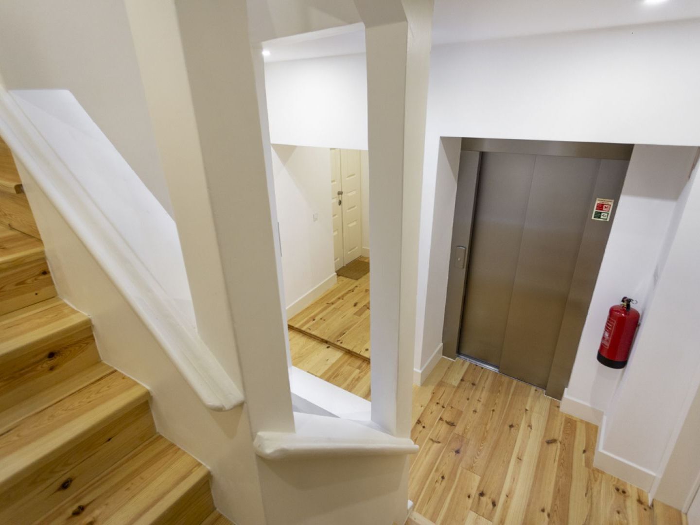 Apartamento Altido Chic 1br Apt With Balcony Close By Graca Viewpoint And Tram Stops Lisboa